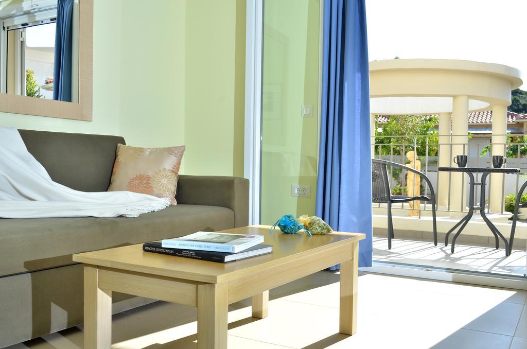 Hotel Estia Finikounda Pokoj fotografie